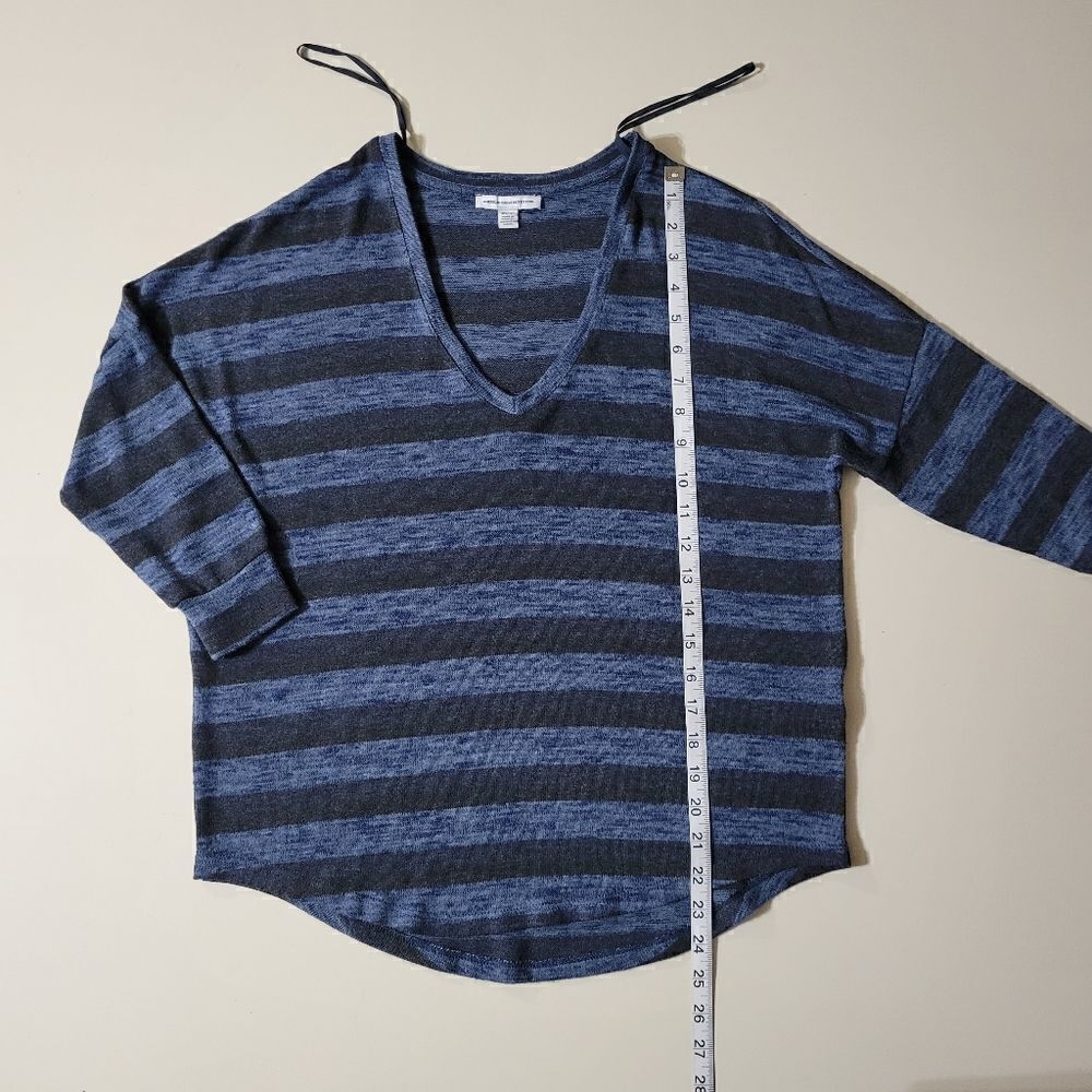 American Eagle Outfitters Women's Stripe V-neck Navy and Black Dolman Sweater - Picture 6 of 14